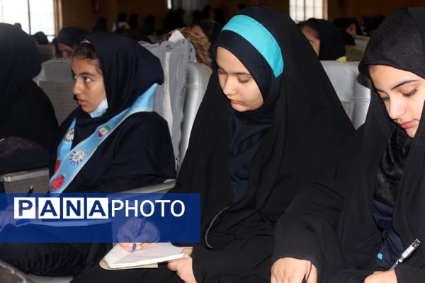 کارگاه آموزش مقدماتی خبرنگاری در استان کرمان ویژه دختران ناحیه یک