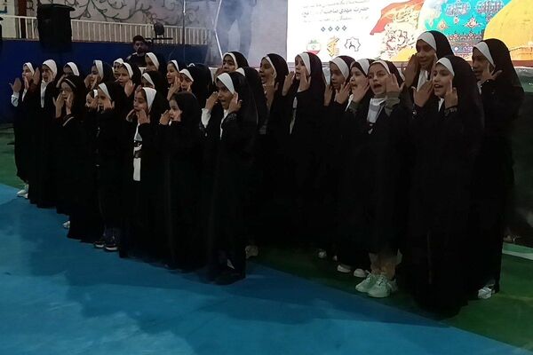 جشن باشکوه ایام الله دهه فجر در بهارستان‌دو