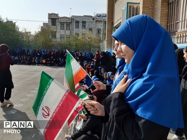 افتتاح المپیاد درون مدرسه ای دبیرستان نبوت  