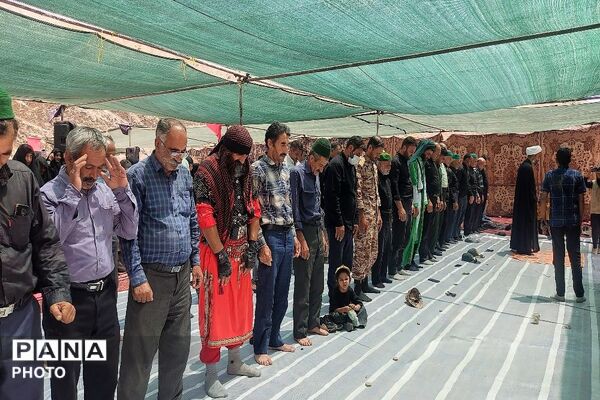 پخت حلیم در روز اربعین حسینی شهر بار نیشابور