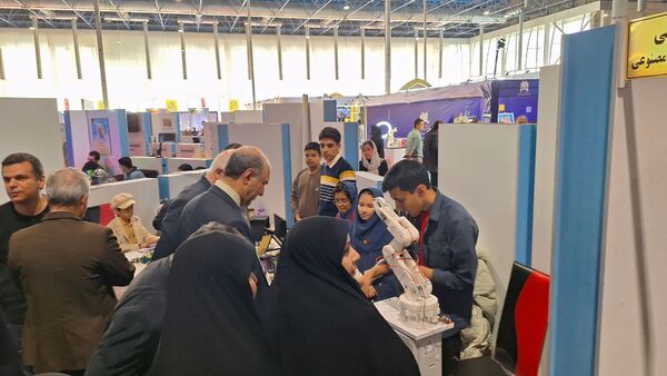 غرفه رباتیک و هوش مصنوعی ناحیه ۶ 