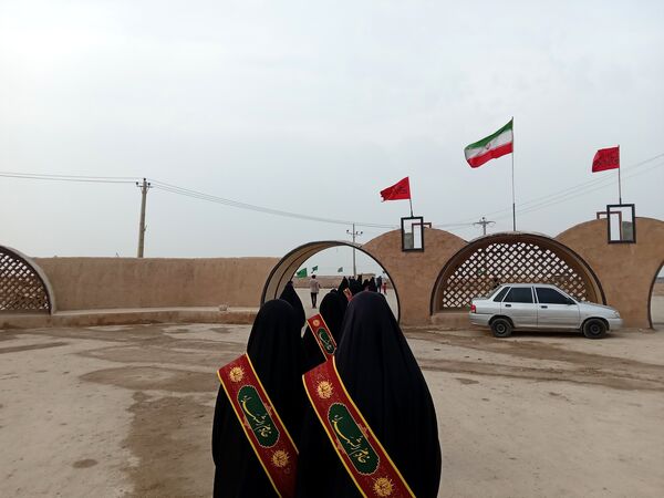 بازدید دانش آموزان خادم الشهدا از شلمچه