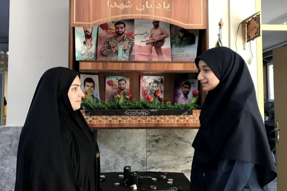ما به دنبال پرورش اعتماد به نفس و روحیه مسئولیت‌پذیری در دانش‌آموزان هستیم