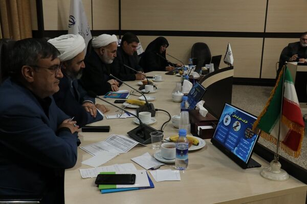 نشست هم‌اندیشی کانون‌های فرهنگی هنری مساجد با حضور معاون فرهنگی اجتماعی استاندار 
