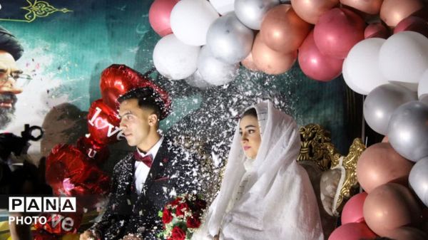 عقد سه زوج جوان در دل راهپیمایی مردمی، آغاز  زندگی مشترک با عطر همدلی و اتحاد