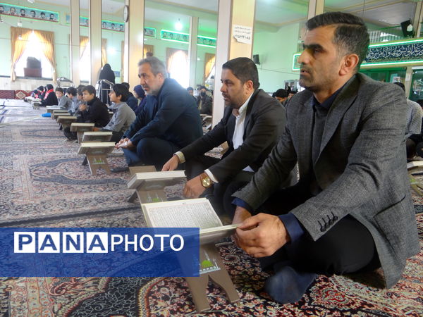  محفل انس با قرآن در چناران