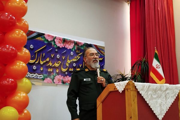 برگزاری «جشن جوانه ها» در دبیرستان راضیه شکرابی ناحیه دو شهرری 