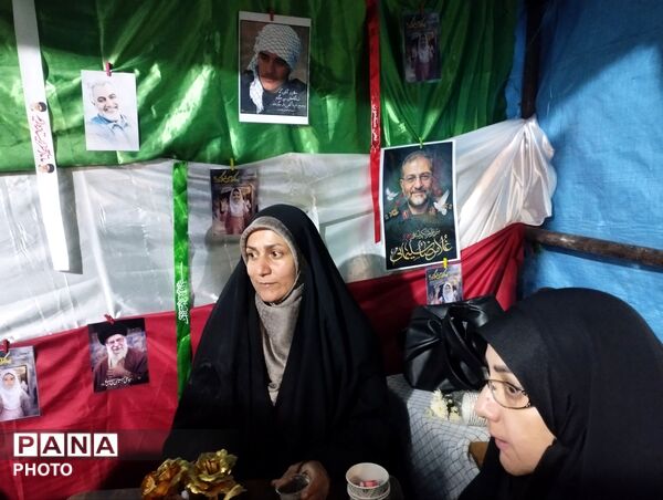 حضور گسترده و دشمن شکن دانش آموزان و فرهنگیان در غرفه آموزش و پرورش به میزبانی آموزشگاه الغدیر