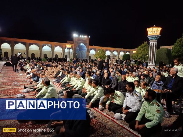 عطر افشانی گلزار شهدا و مراسم یادبود شهدای خدمت