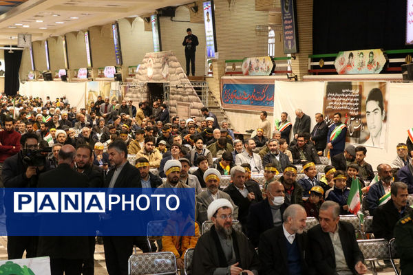 جلوه‌هایی از یادواره شهدای فرهنگی و دانش‌آموز استان قم