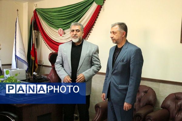 بازدید نماینده مجلس از آموزش‌وپرورش فیروزکوه و دیدار با کتابداران