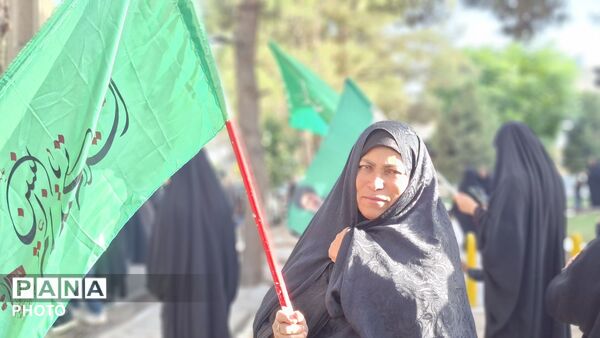 از مزار شهدای گمنام تا مزار کاریزک؛ قدم‌های جاماندگان رشتخوار در مسیر عشق حسینی