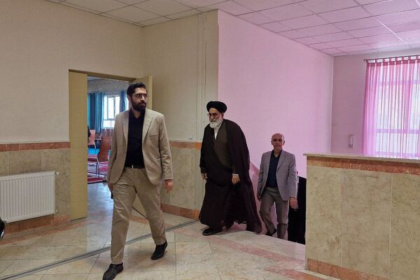 برگزاری و افتتاحیه نمایشگاه ریشه های مقاومت در مدرسه منتصرین شاهد ورامین