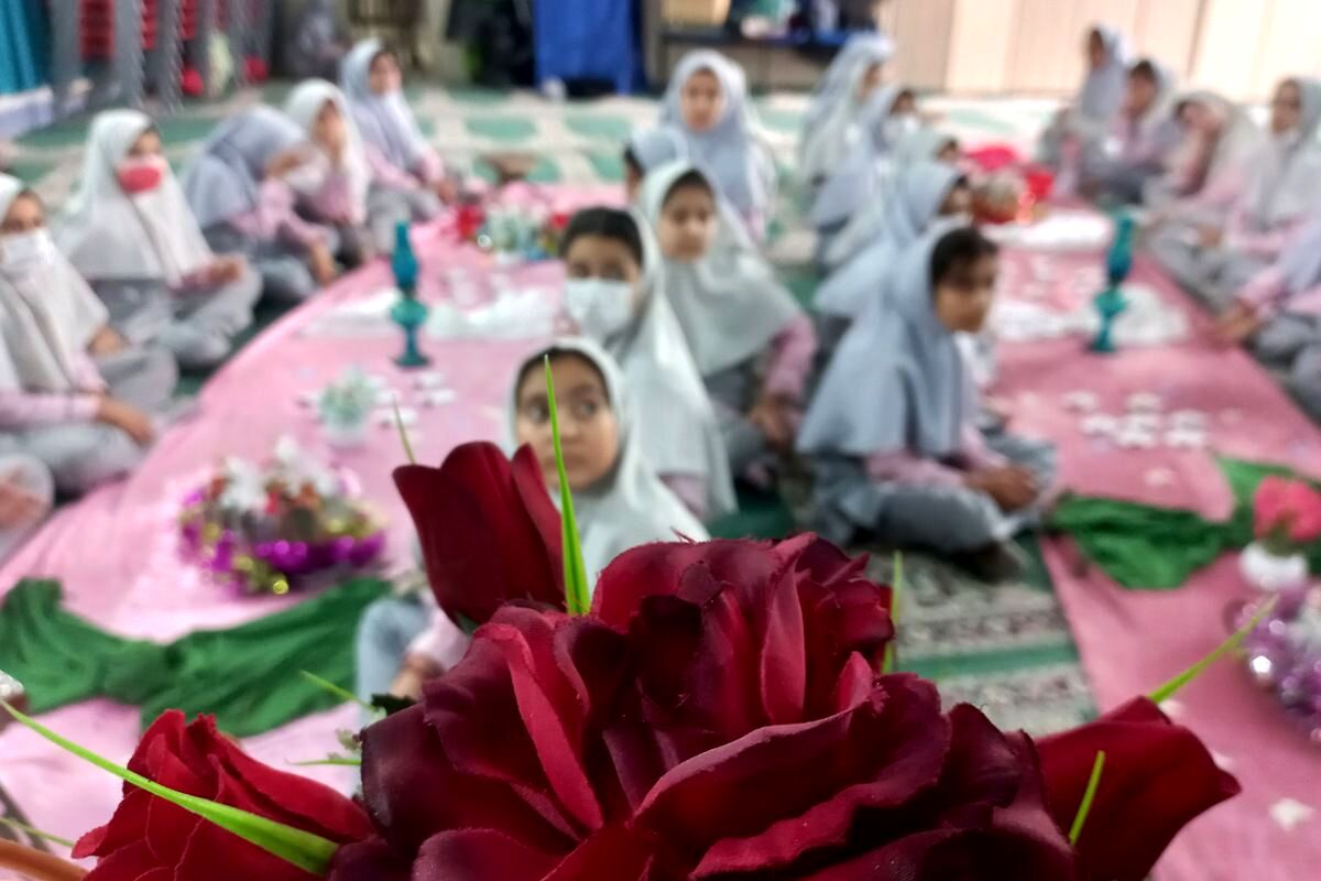جشن روز مادر در مدارس شهید سرافراز و تربیت اسلامشهر