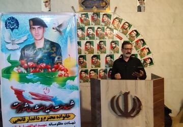 مراسم سومین و هفتمین روزشهید مدافع وطن در گلستان شهدای روستای پیکان
