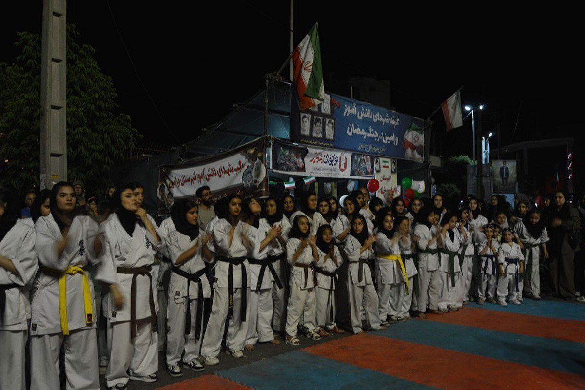 حضور پرشور دانش‌آموزان و فرهنگیان ورامین در موکب شهدای دانش‌آموز و فرهنگی