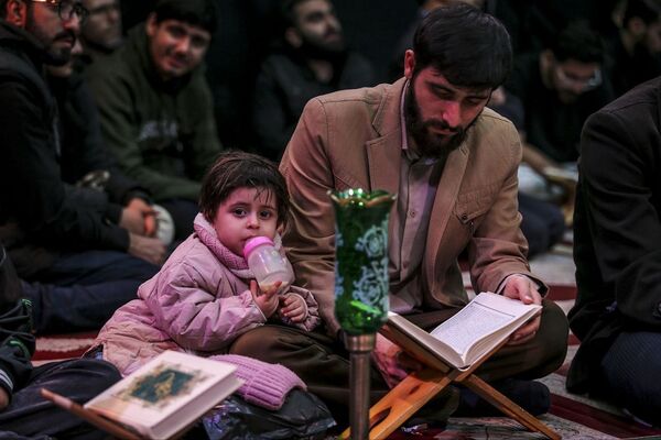 مراسم پرفیض سومین شب احیای لیالی‌القدر در آستان مقدس امام زاده طاهر کرج