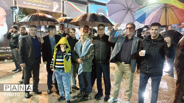قیام تماشایی کوهدشتی‌ها، قرار شبانه زیرباران رحمت الهی