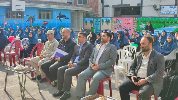 مانور استانی بازگشایی مدرسه در دبیرستان بهار آزادی قائمشهر