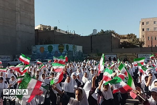 مدرسه سیدمهدی موجانی میزبان فرزندان شهید کریم نجف قلی زاده