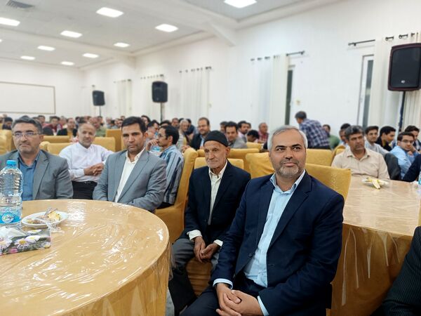 معلمان ستارگان درخشان مسیر علم و دانش