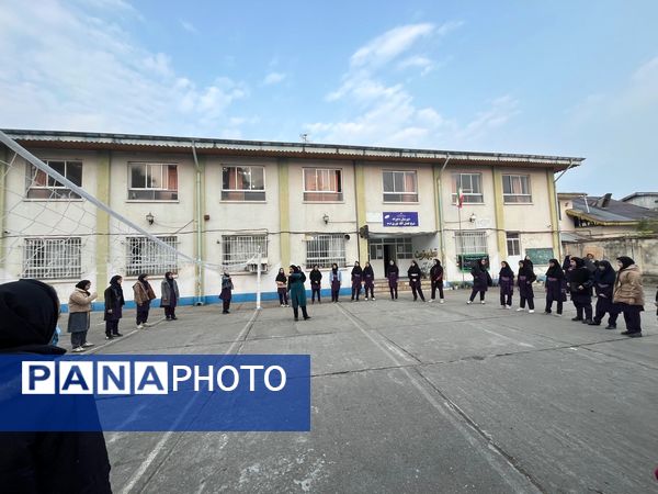 صبحگاه تشکیلاتی در مدرسه شبخ فضل الله نوری کومله