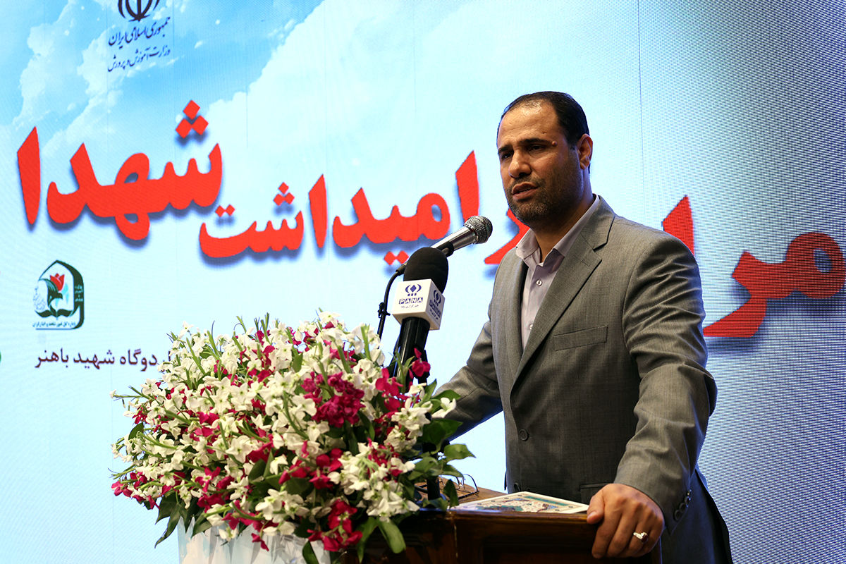 ماموریت اصلی مدارس شاهد ترویج فرهنگ ایثار و شهادت است 