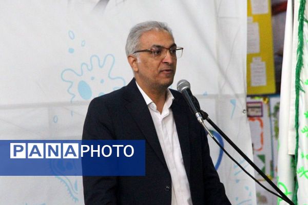 رونمایی از خلاقیت دانش‌آموزان؛ نمایشگاه جابر بن حیان در قیامدشت