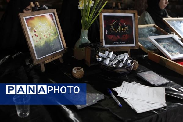 اجتماع «عاشقان بی‌نشان» در کاشان؛ روایت تصویر از شب ادای احترام به شهدا