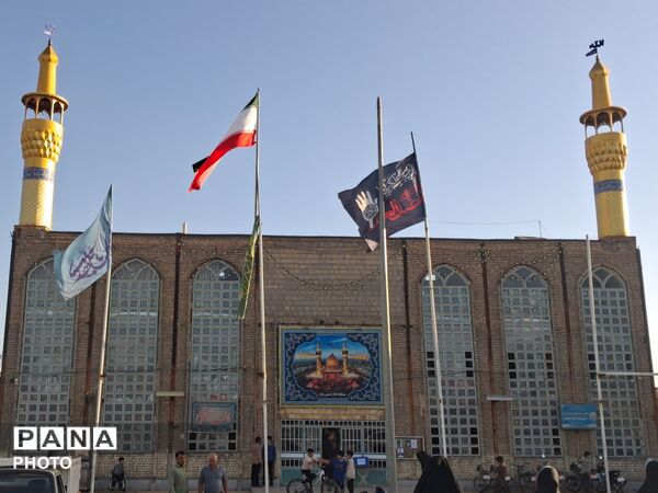 عرفه روز طلب بخشایش و تجدید پیمان با خداوند 
