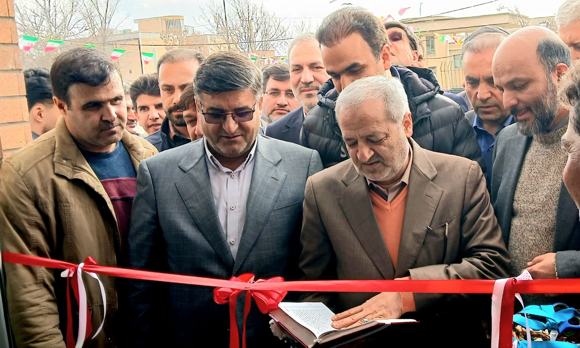 بهره‌برداری از دومین استخر دانش‌آموزی و دو ساختمان جدید دانشگاه علوم پزشکی شهرکرد