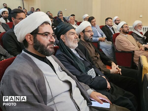مثلث طلایی همکاری حوزه و آموزش‌ و پرورش در کردستان ؛ از امید تا هویت
