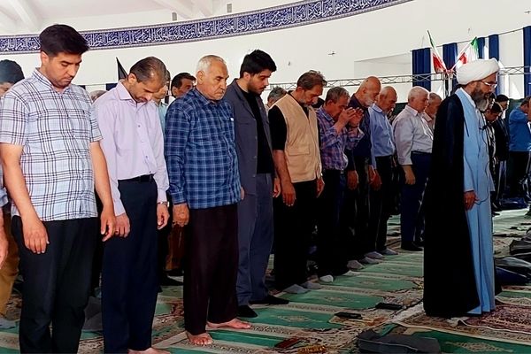 نماز عبادی و سیاسی جمعه مردم فردیس در مصلای  امام خمینی(ره)