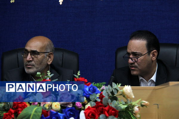 نشست شورای سازمان دانش‌آموزی استان یزد