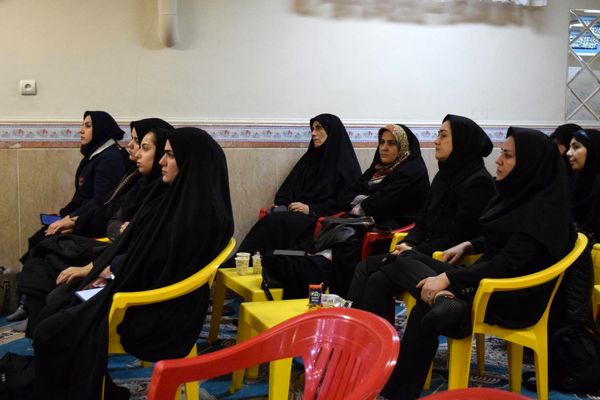 ارتقای سلامت دانش‌آموزان با برگزاری کارگاه آموزشی در مدرسه دخترانه حضرت معصومه(س)
