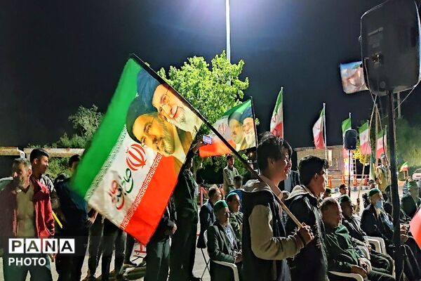 تداوم اجتماعات خیابانی در نیشابور