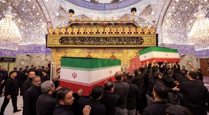 تشییع پیکرهای مطهر خانواده امام شهید در جوار حرم حضرت ابوالفضل العباس(ع)