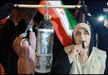 ترامپ و نتانیاهو زیر مشت کودکانِ بیجاری در تجمع شبانه میدان شهید رحمانی 