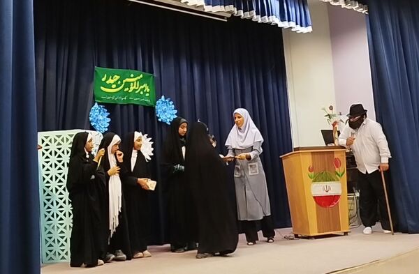 جشن عید سعید غدیر در کانون پرورش و فکری کودکان و نوجوانان شهر حبیب آباد 