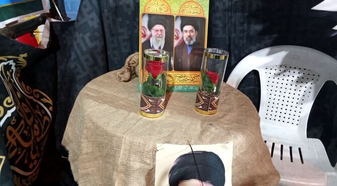 برپایی غرفه‌ فرهنگی توسط معلمان و دانش آموزان 