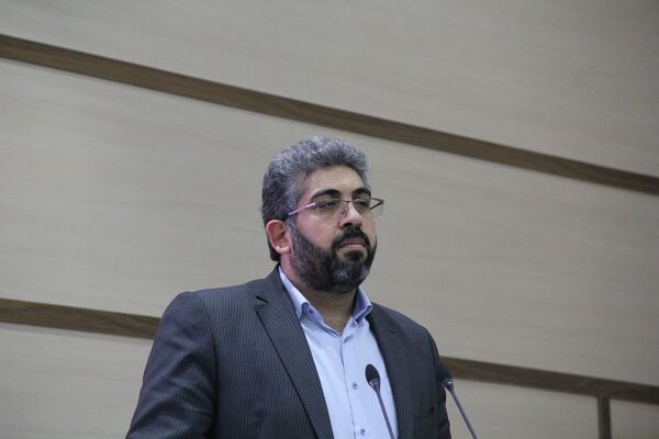 آیین افتتاح سالن اجتماعات رضا گل‌نراقی همزمان با همایش تجلیل از رتبه‌های برتر کنکور سراسری ۱۴۰۳ شهرستان قدس 