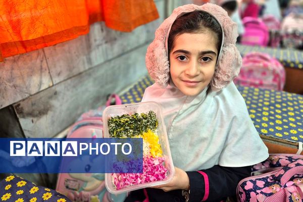 سبزِ سلامت، سپیدِ صداقت، سرخِ زندگی در دبستان هدی