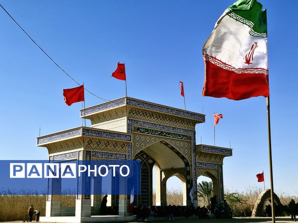 قدم بر خاک عشق