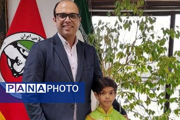 کسب مدال نقره مسابقات قهرمانی جوانان جهان توسط سید آرشام خلیل پور، دانش‌آموز آموزشگاه غفاری ناحیه دو شهرری 