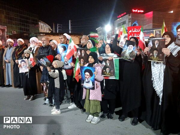 حضور حداکثری جامعه فرهنگی و دانش‌آموزی در تجمعات شبانه