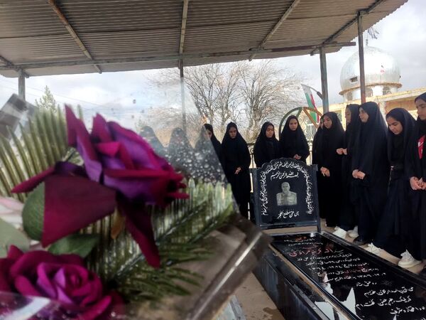قاب‌های ماندگار در کنار شهید منطقه میانکوه