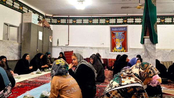 افطاری به مناسبت شب قدر در مسجد چهارده معصوم الغدیر 