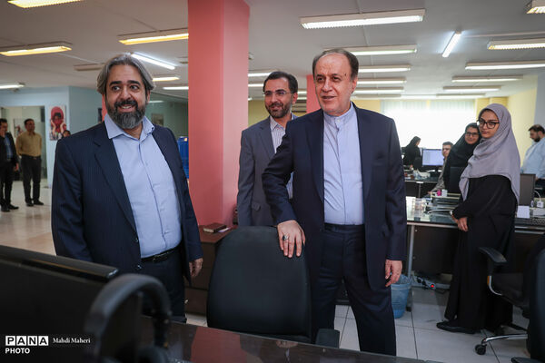 بازدید نایب رئیس مجلس شورای اسلامی از خبرگزاری پانا