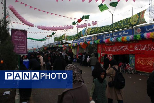 شادپیمایی خانوادگی جشن نیمه شعبان در قم