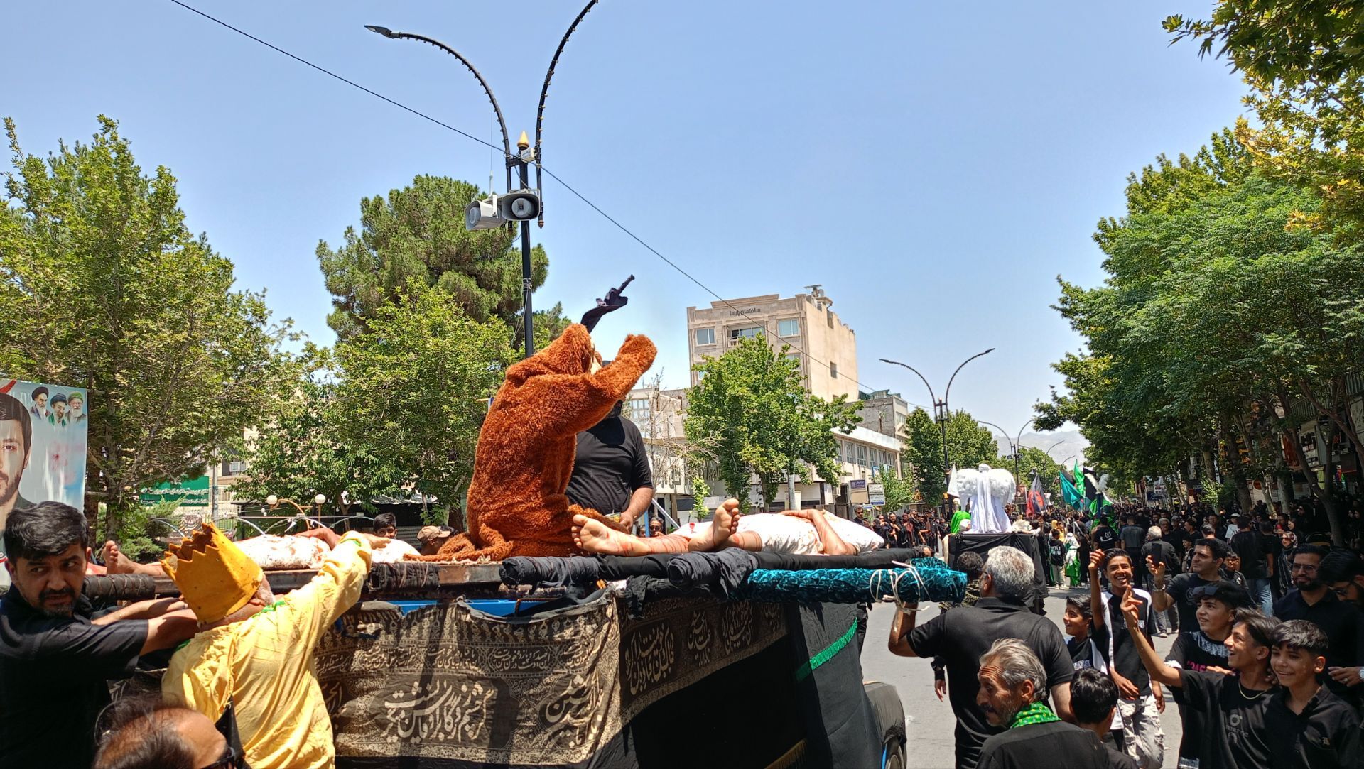 عزاداری به سبک نمادین